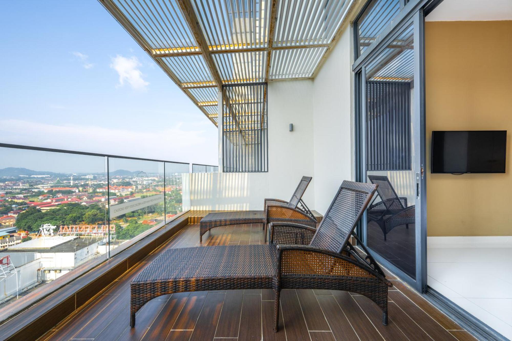 Greystone 99 Suites Malacca Exterior foto