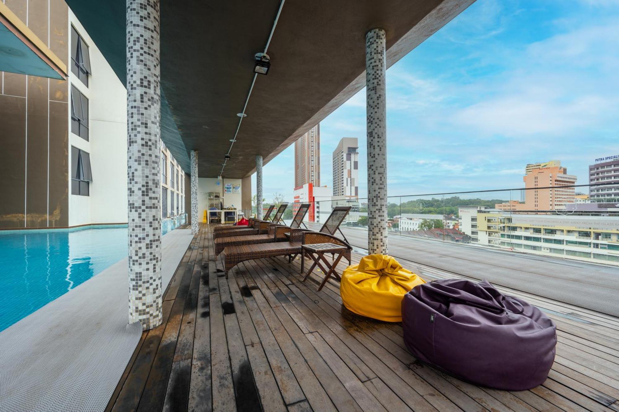 Greystone 99 Suites Malacca Exterior foto