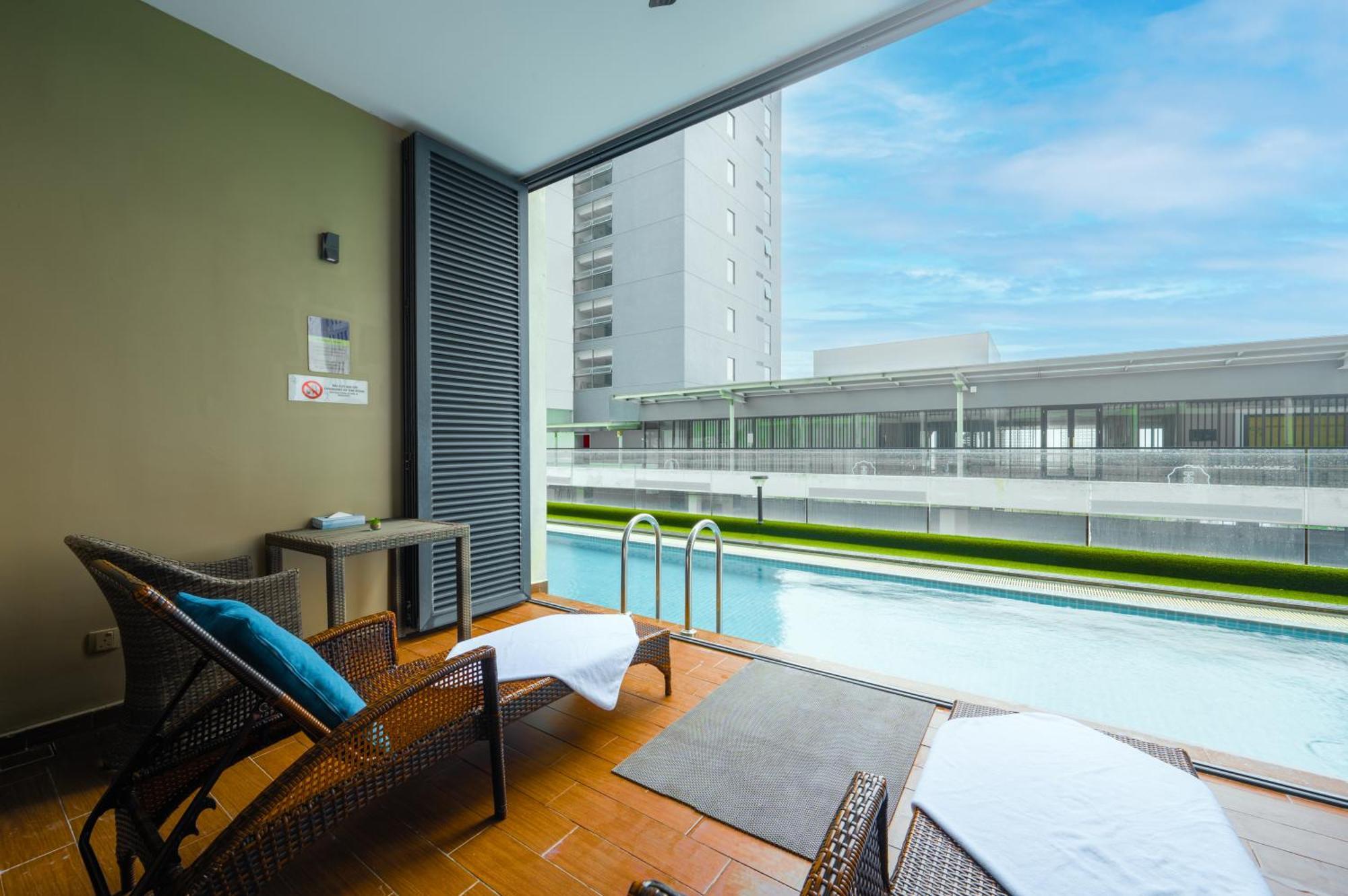 Greystone 99 Suites Malacca Exterior foto